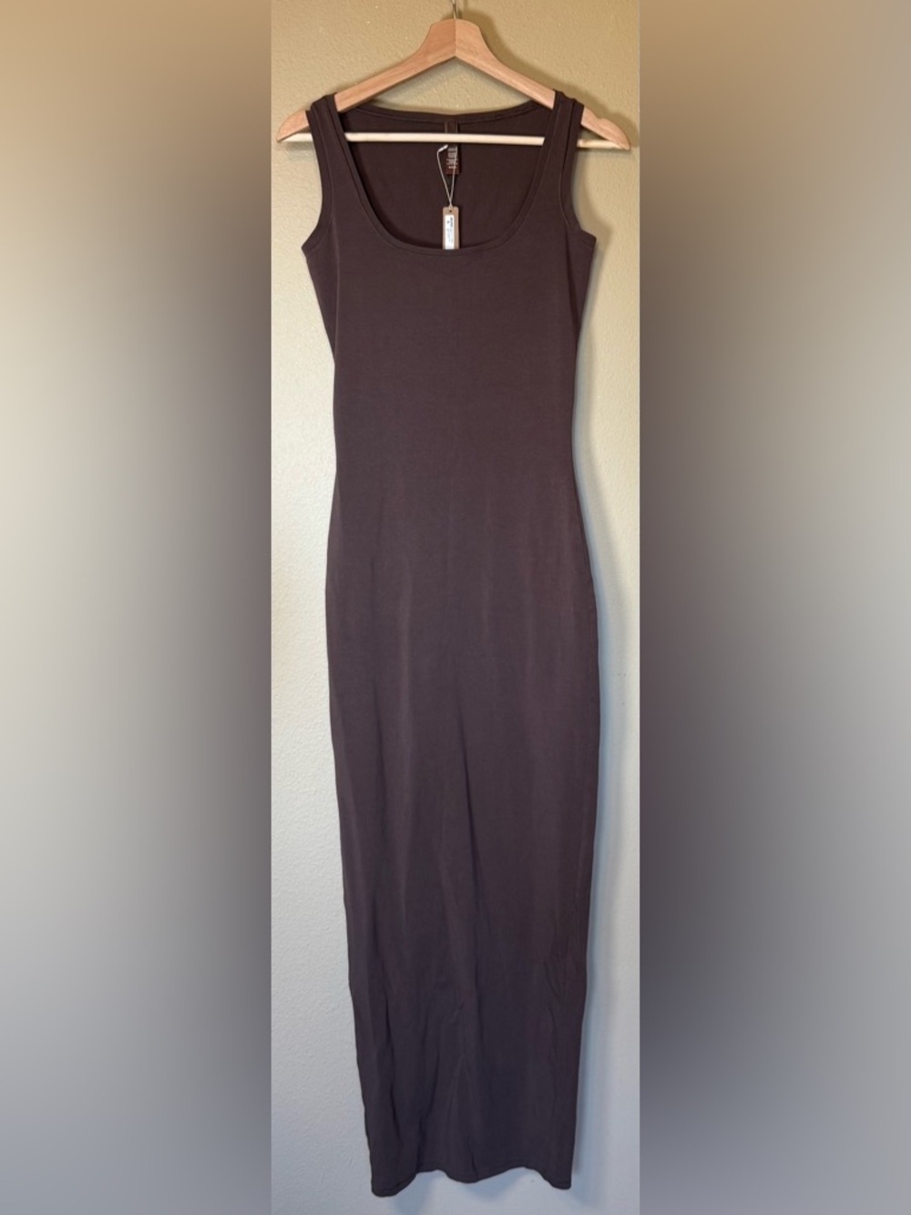 NWT SKIMS Chocolate Brown Scoop Neck Ribbed Vintage Maxi Dress Medium - Picture 2 of 6